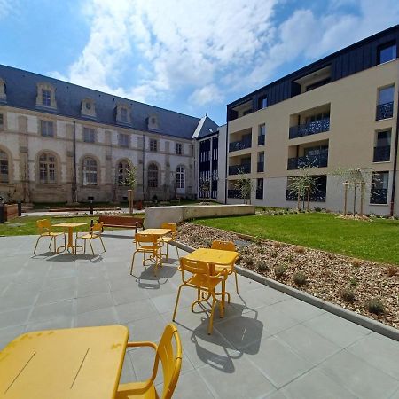 Domitys La Clef Des Arts Aparthotel Chalons en Champagne Bagian luar foto