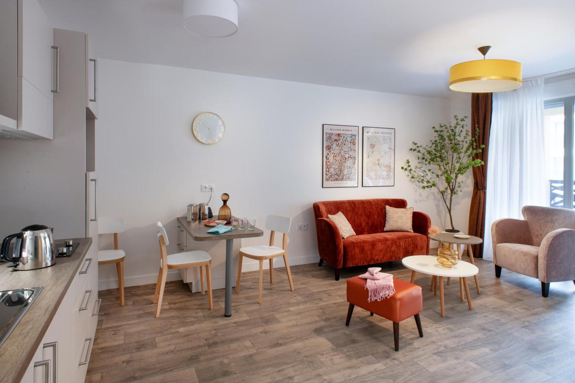 Domitys La Clef Des Arts Aparthotel Chalons en Champagne Bagian luar foto