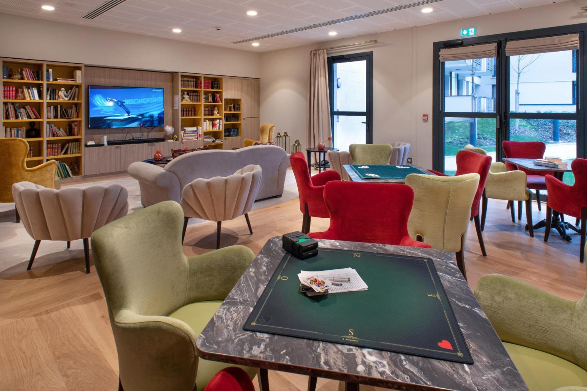 Domitys La Clef Des Arts Aparthotel Chalons en Champagne Bagian luar foto